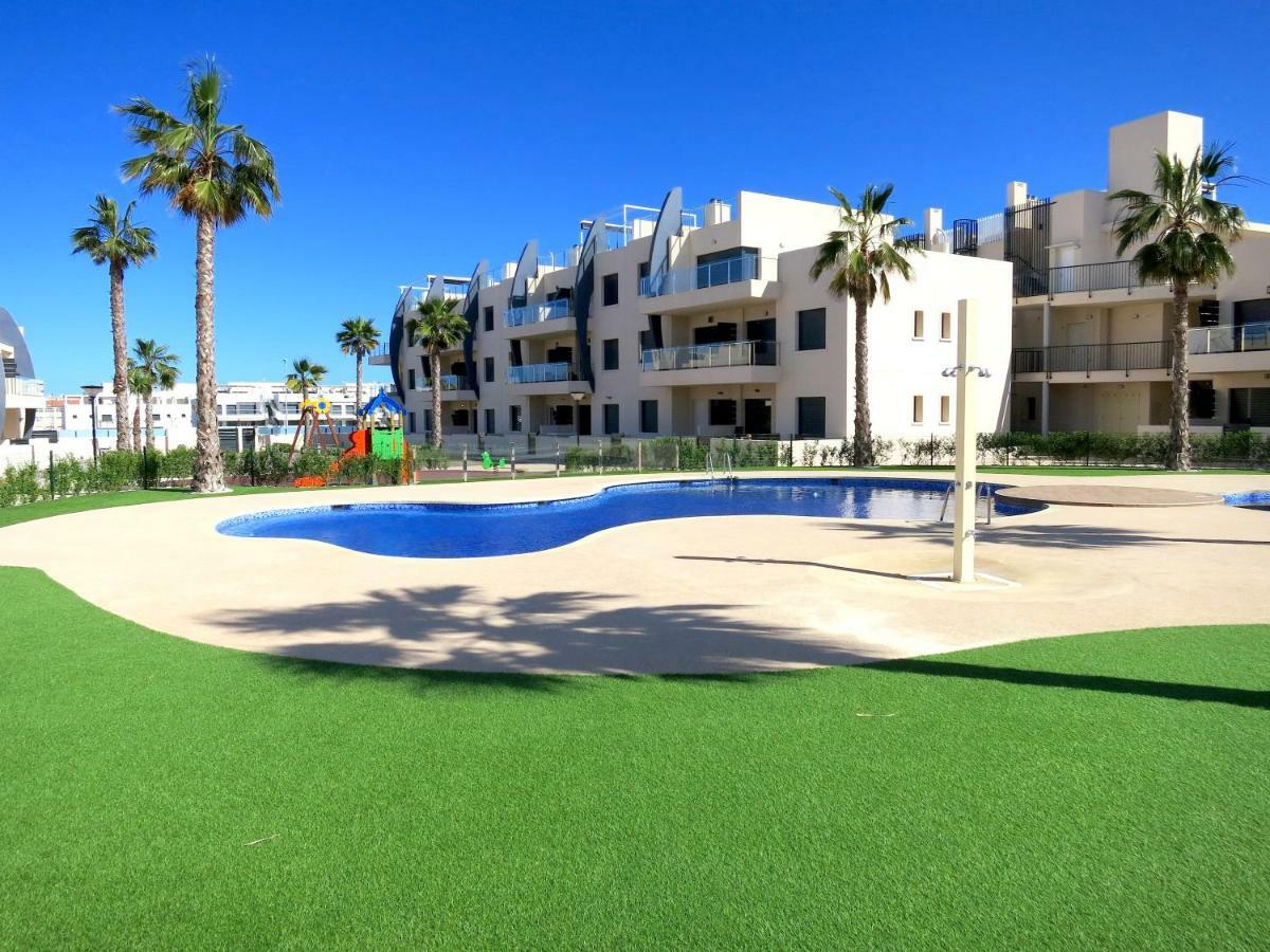 Playa Elisa Bay - Mil Palmeras Pilar de la Horadada Eksteriør billede